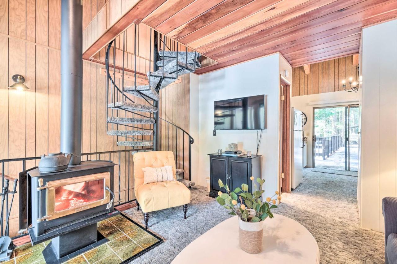 Pinecrest Retreat With Fireplace! Buitenkant foto