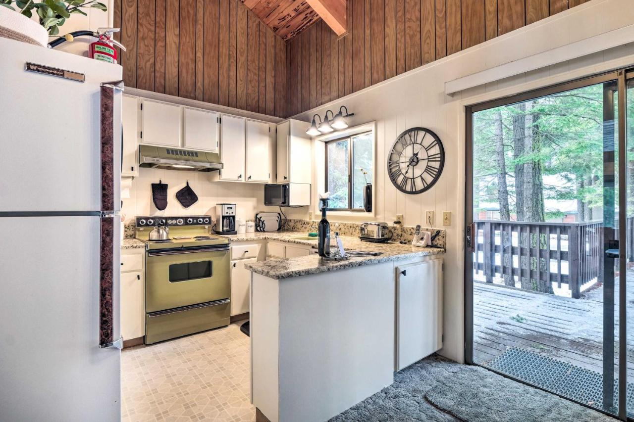Pinecrest Retreat With Fireplace! Buitenkant foto